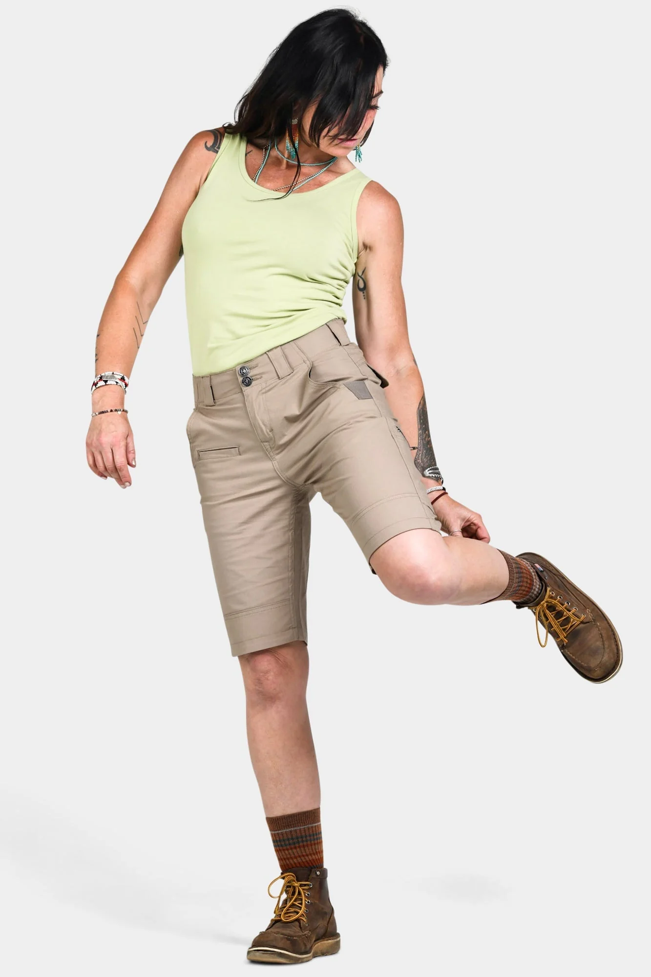 Day Construct Short in Ultralight Flax Ripstop - Image 9